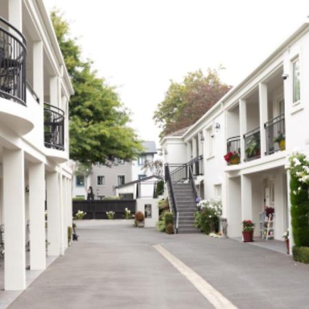 The Milano Christchurch Bagian luar foto