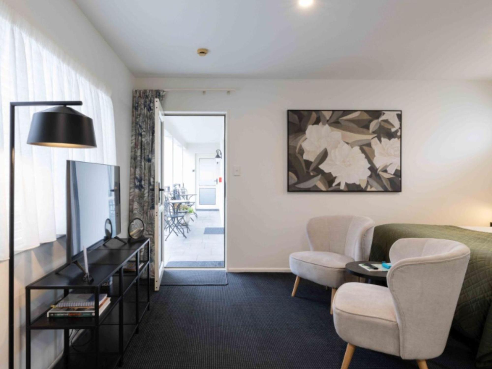 The Milano Christchurch Bagian luar foto