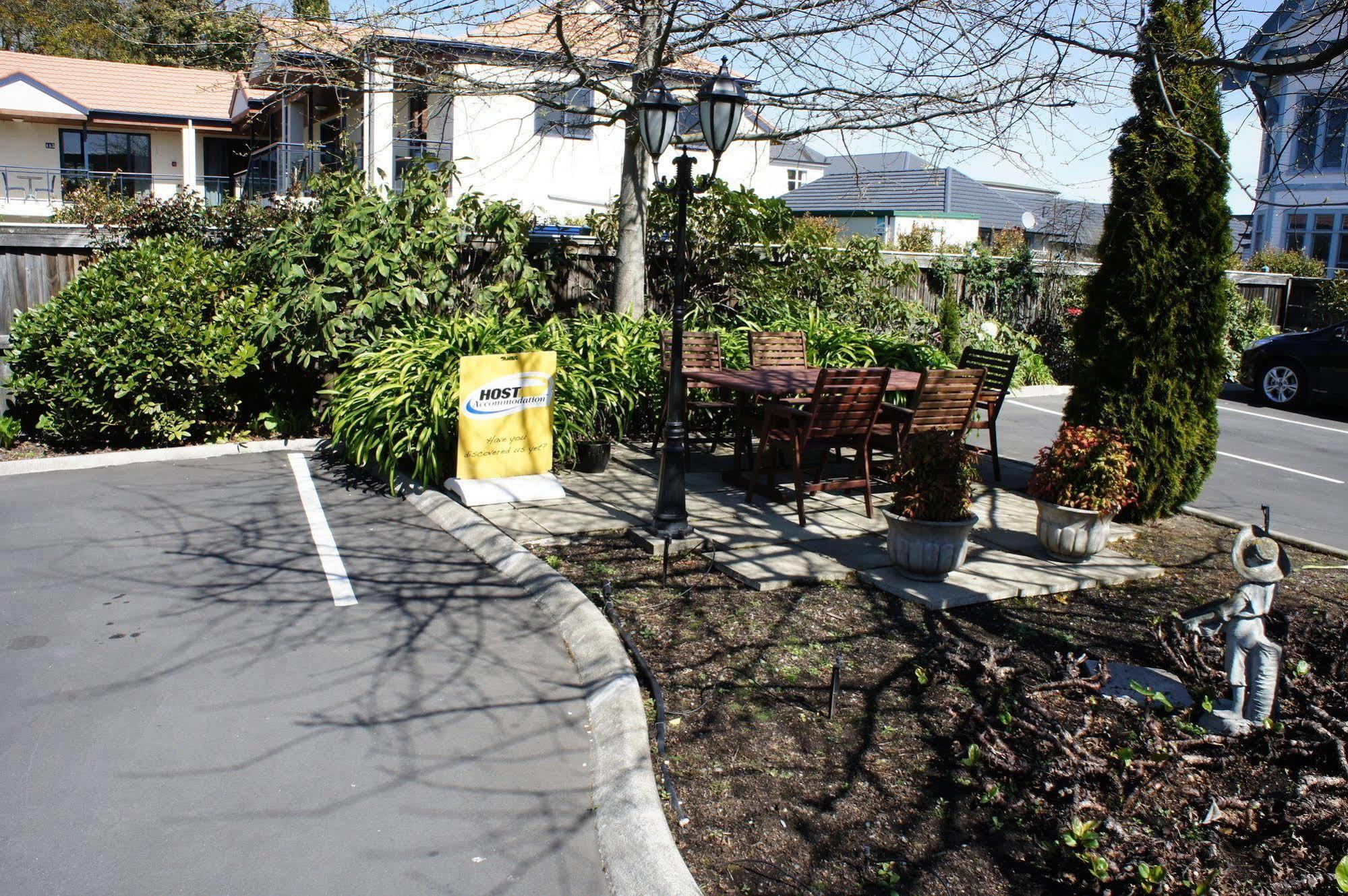 The Milano Christchurch Bagian luar foto